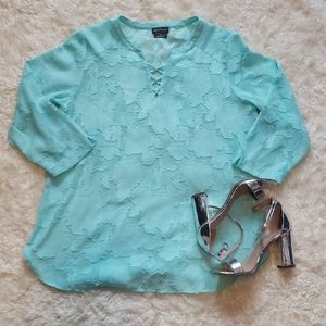 Van Heuson Robin flower Egg blue top blouse
